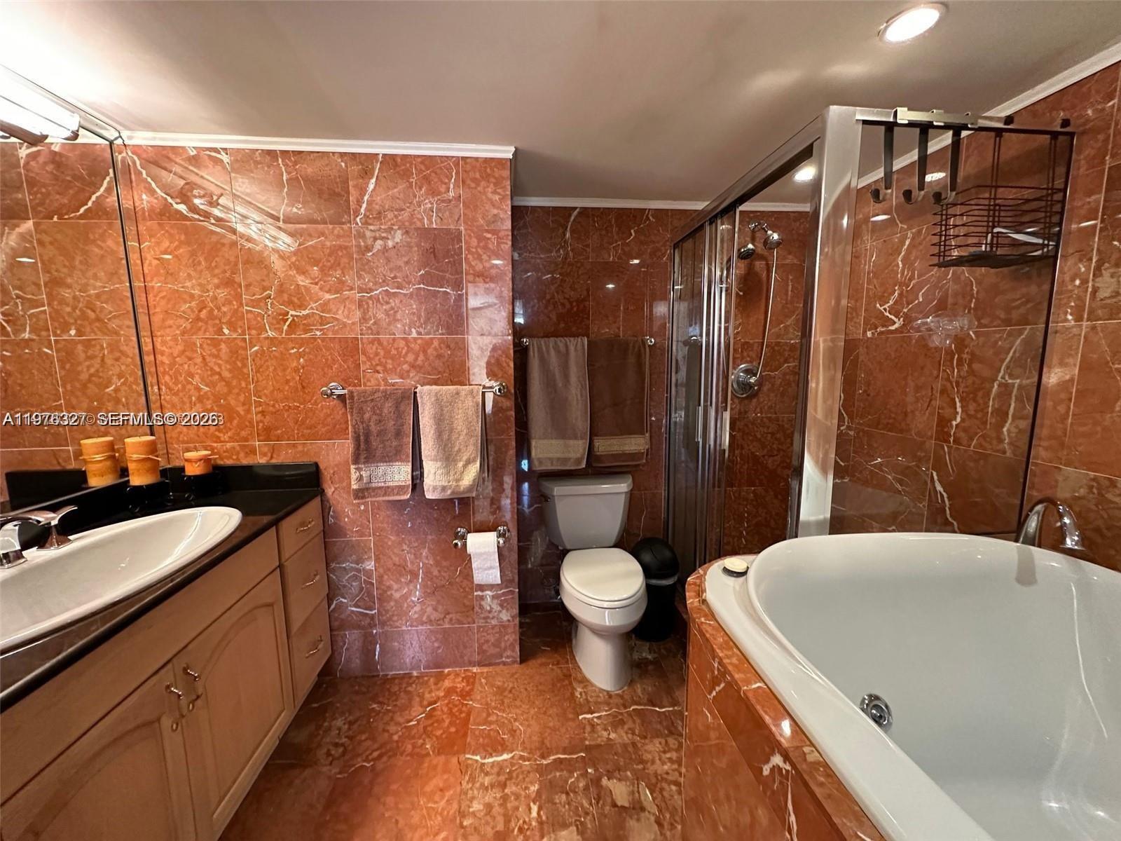 ALLINGTON TOWERS CONDO - Residential Lease