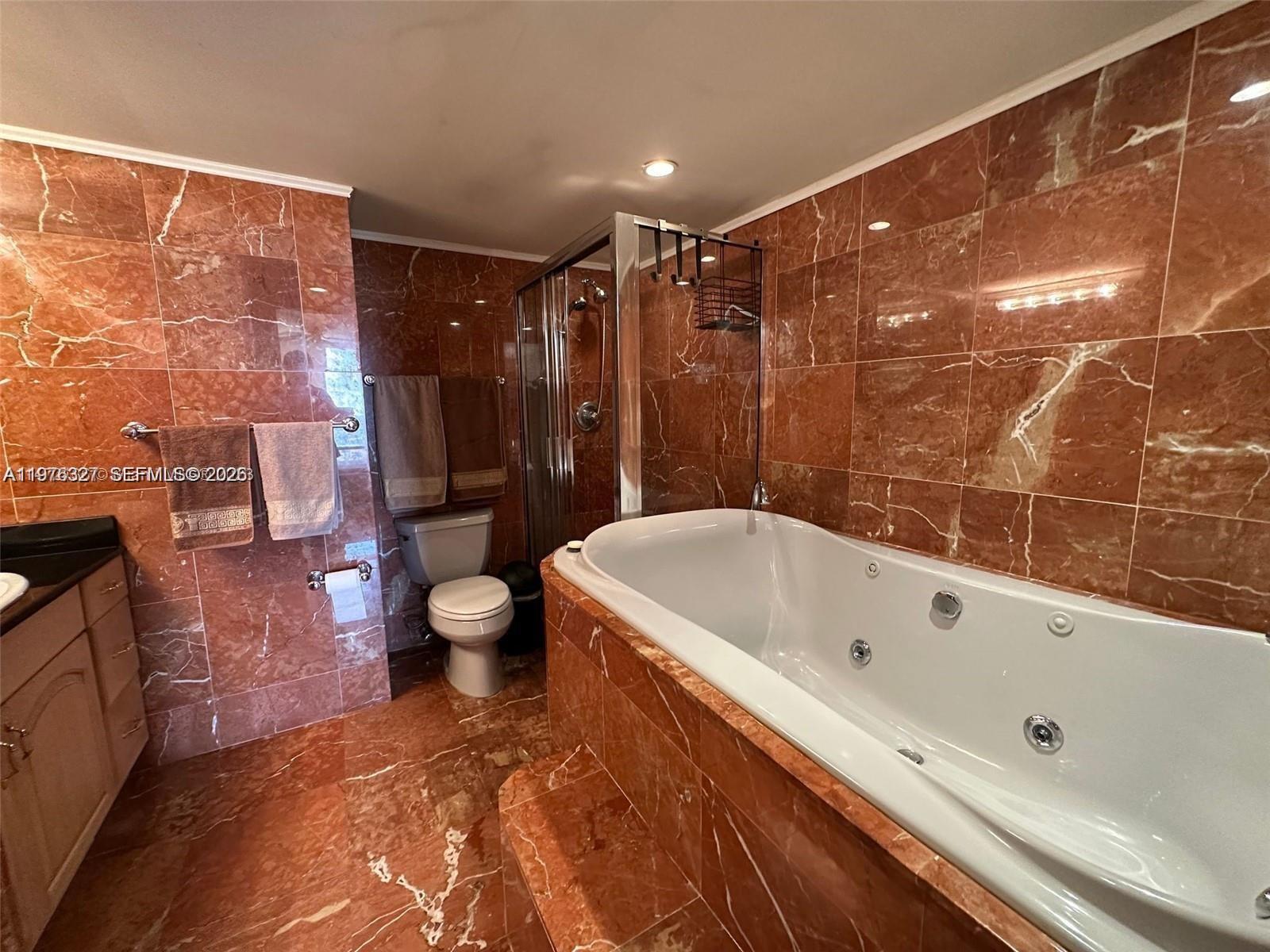 ALLINGTON TOWERS CONDO - Residential Lease