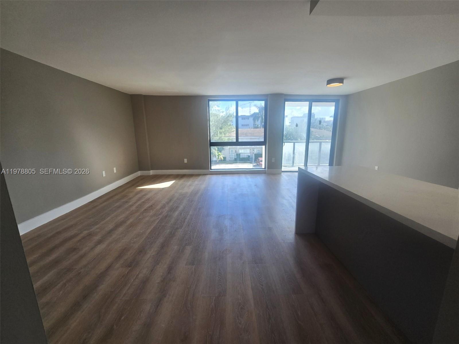 9800 W Bay Harbor Dr 305