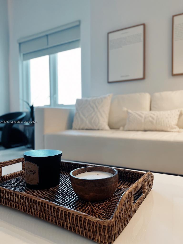 RONEY PALACE CONDO - Residential
