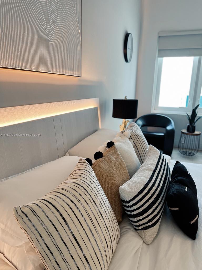 RONEY PALACE CONDO - Residential