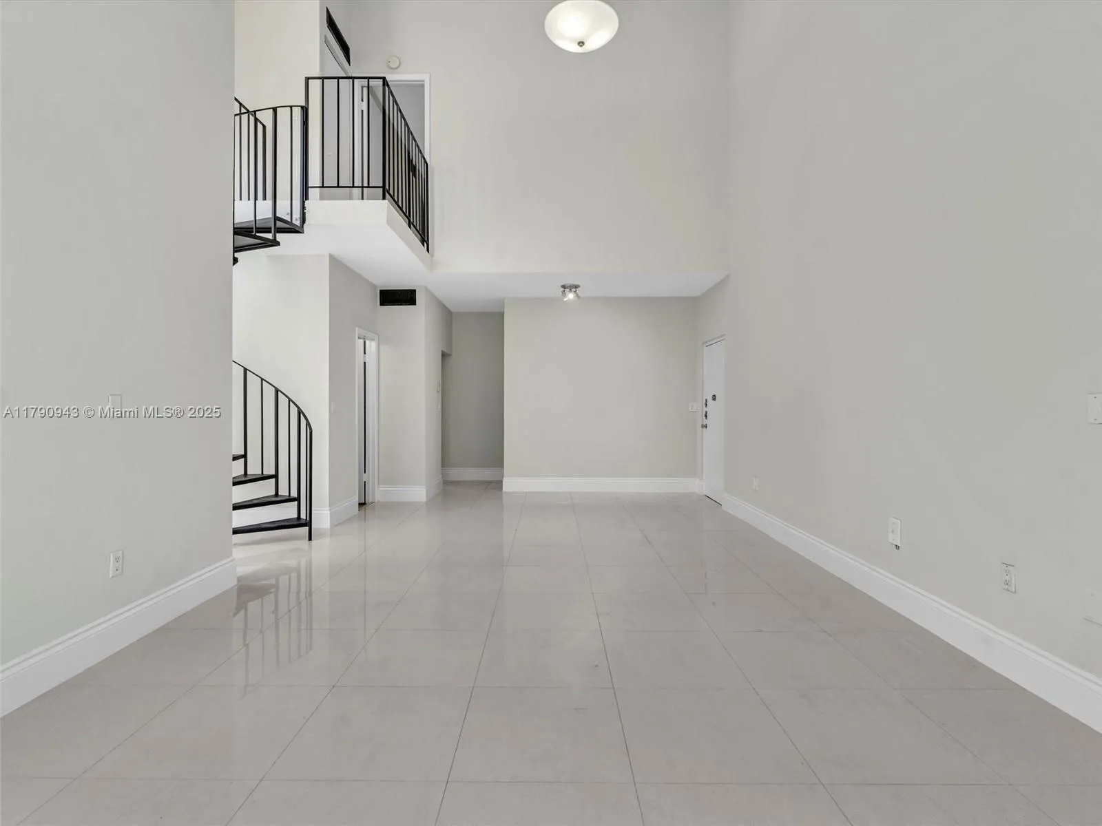 Miami, Florida 33129, United States, 2 Bedrooms Bedrooms, ,2 BathroomsBathrooms,Residential,Active,123746