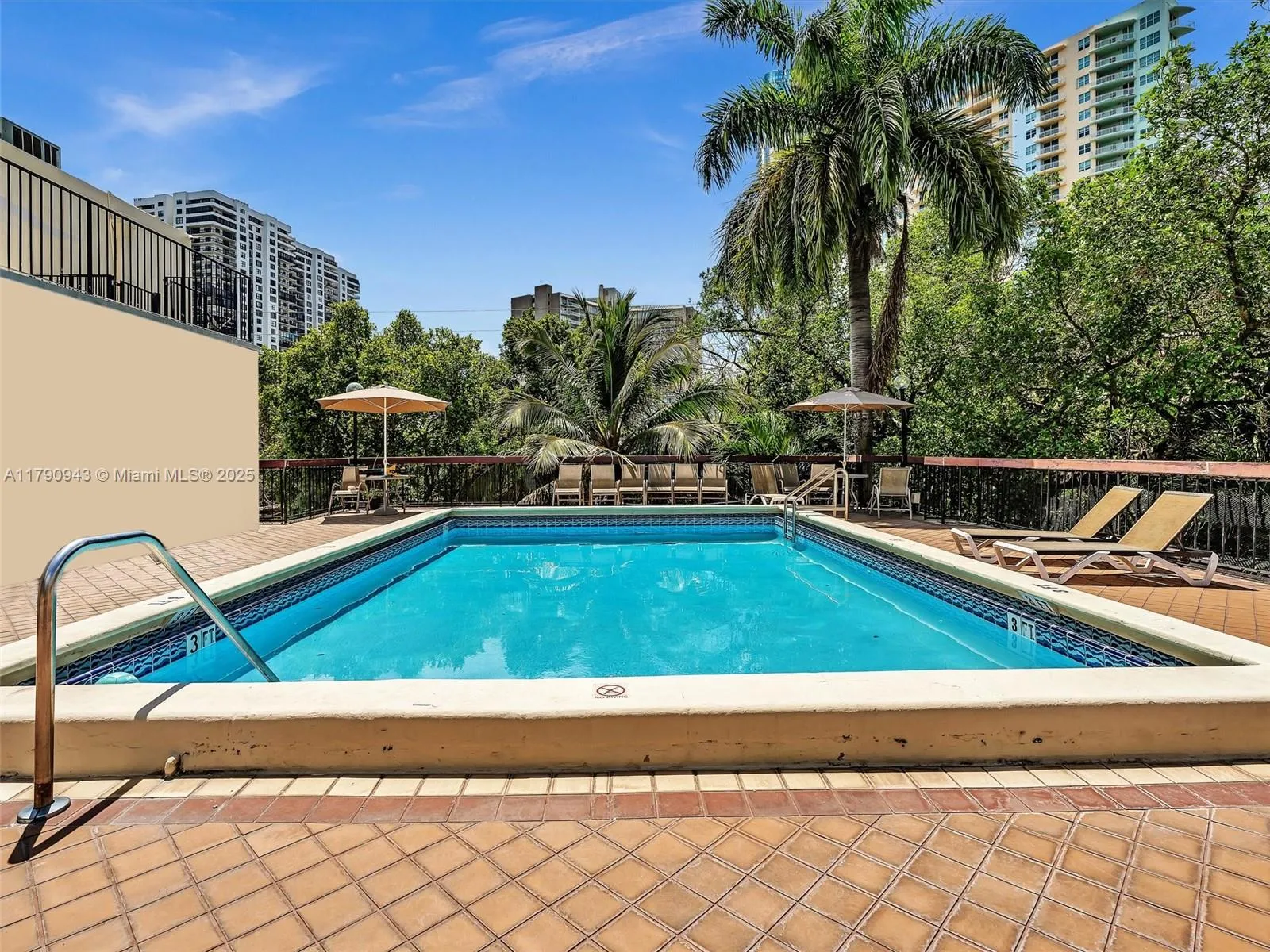 Miami, Florida 33129, United States, 2 Bedrooms Bedrooms, ,2 BathroomsBathrooms,Residential,Active,123746