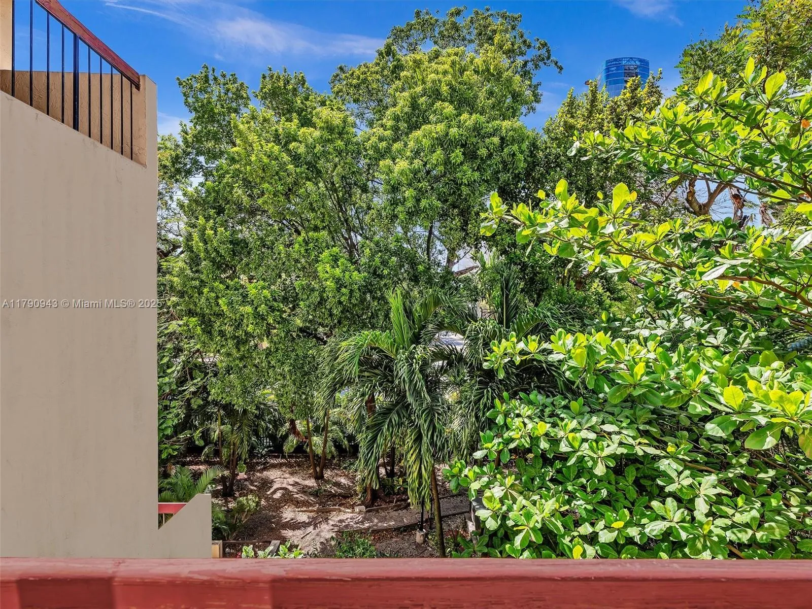 Miami, Florida 33129, United States, 2 Bedrooms Bedrooms, ,2 BathroomsBathrooms,Residential,Active,123746