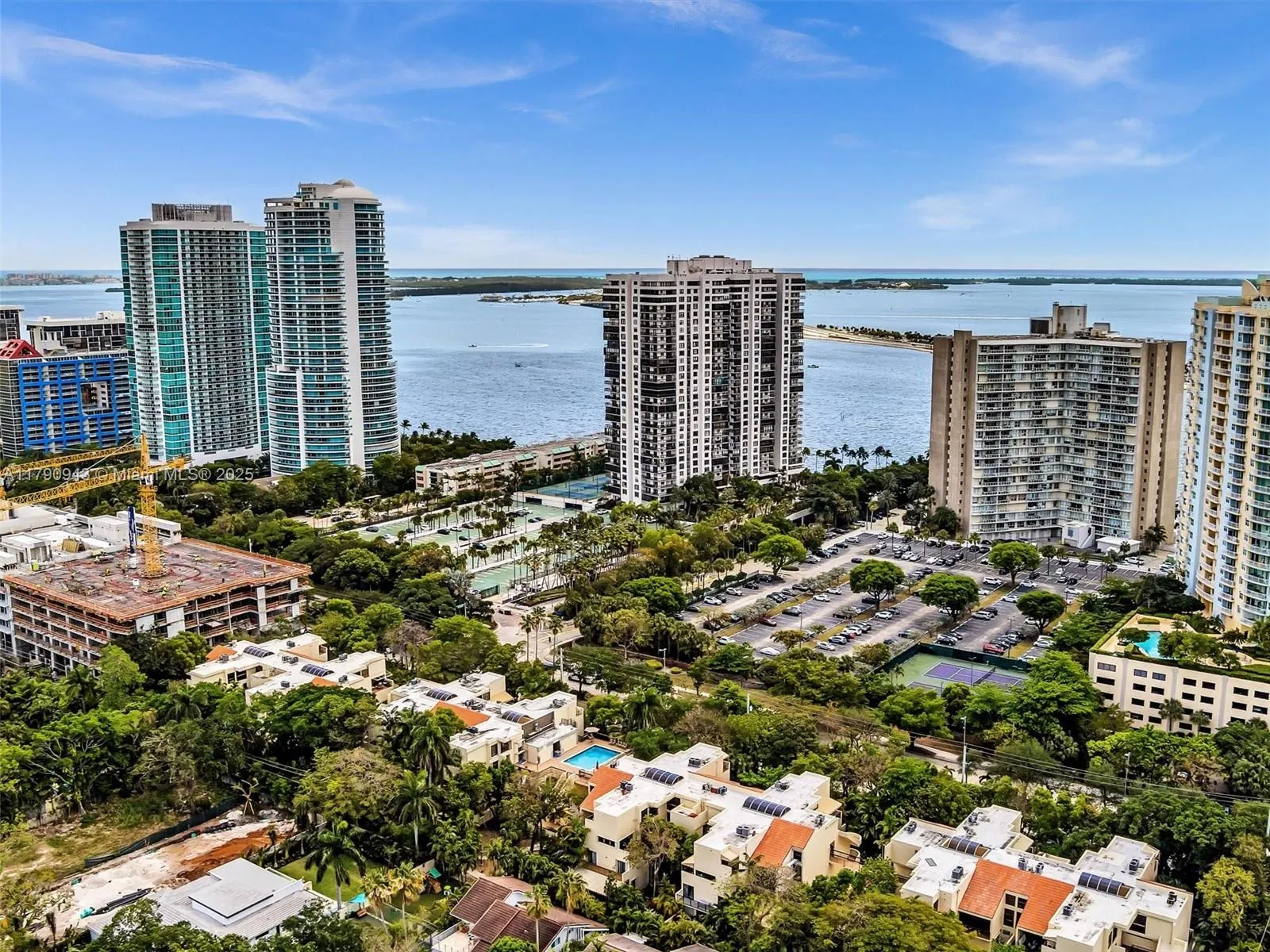 Miami, Florida 33129, United States, 2 Bedrooms Bedrooms, ,2 BathroomsBathrooms,Residential,Active,123746