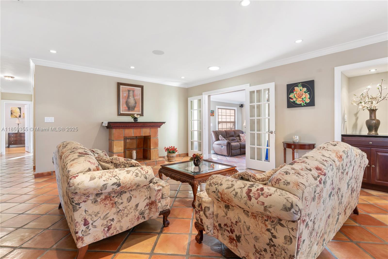 GOLDEN SHORES OCEAN BLVD - Residential