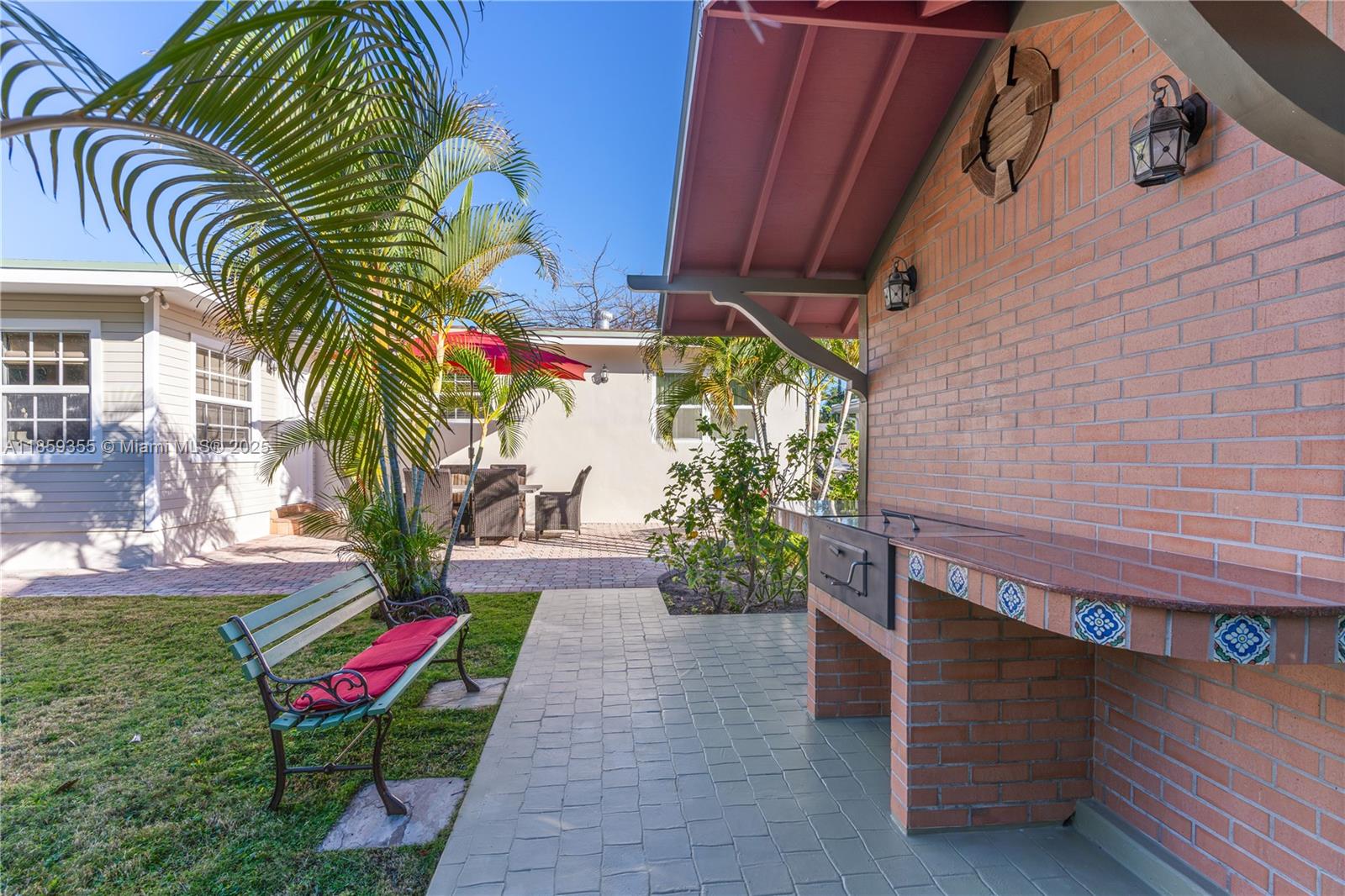 GOLDEN SHORES OCEAN BLVD - Residential