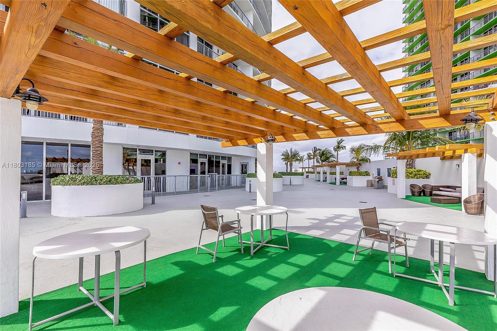 OPERA TOWER CONDO - Residential