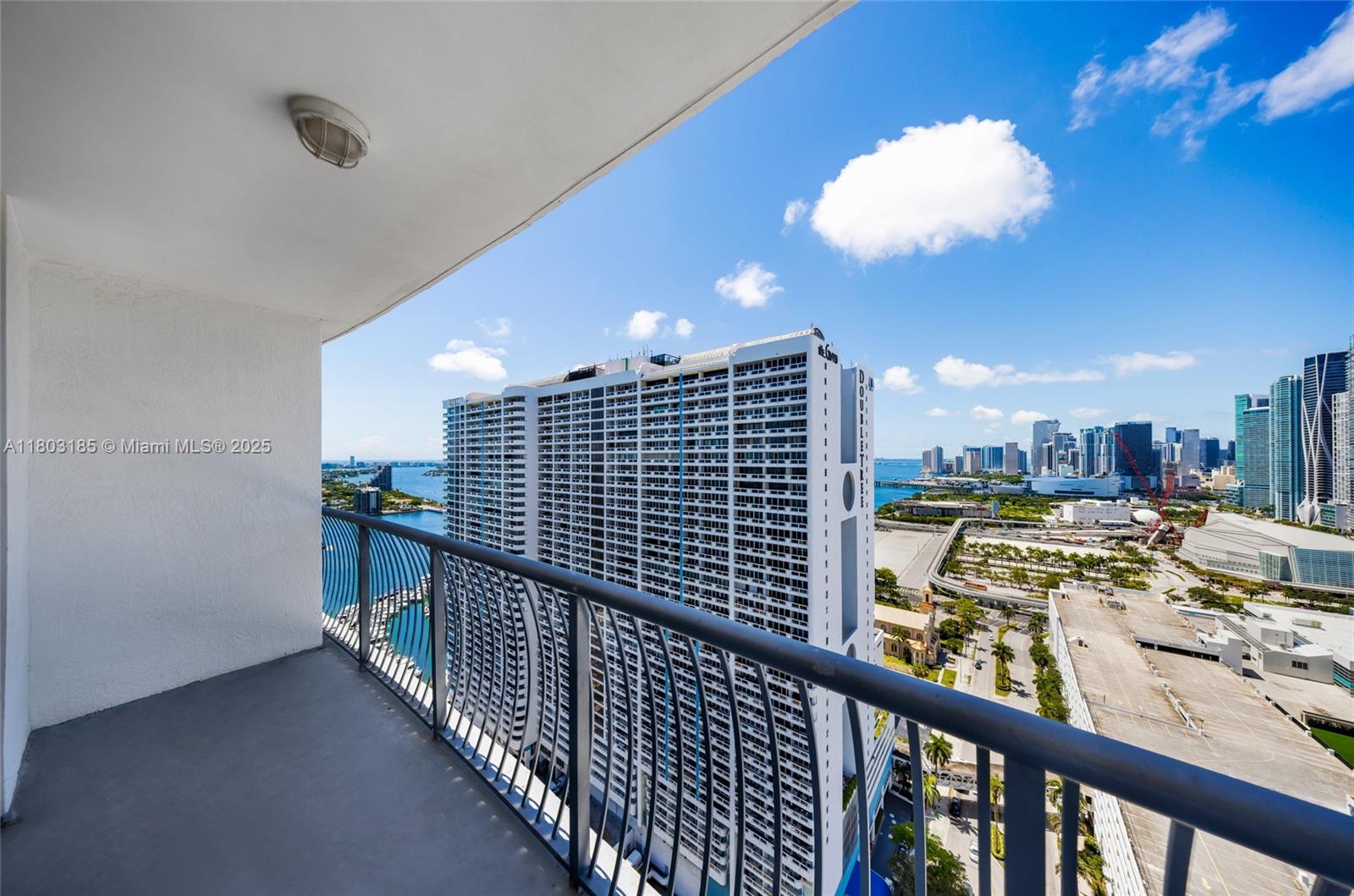 1750 N Bayshore Dr 3308