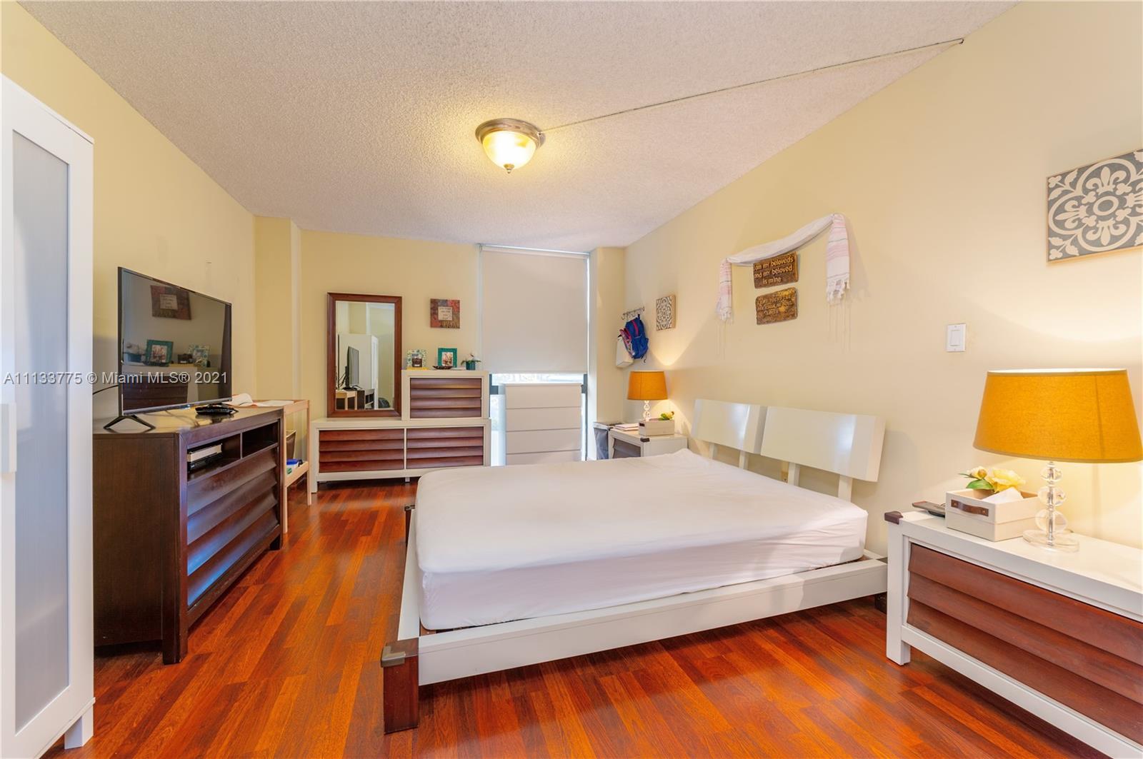 AVENTURA ELDORADO CONDO - Residential