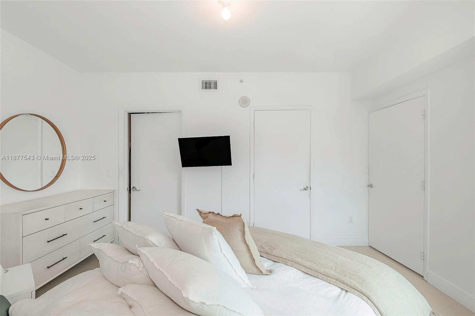 WIND CONDO - Residential