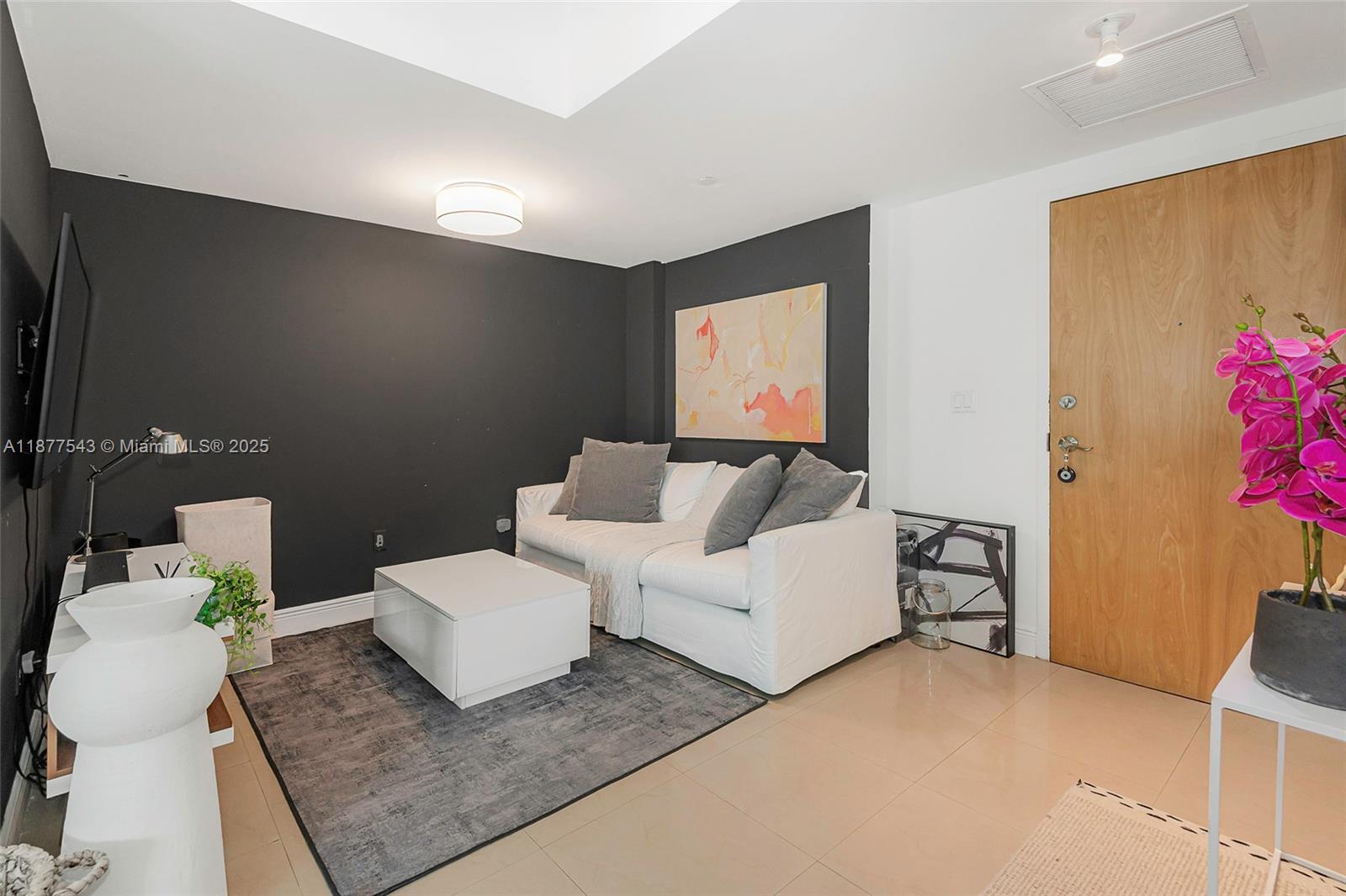 WIND CONDO - Residential