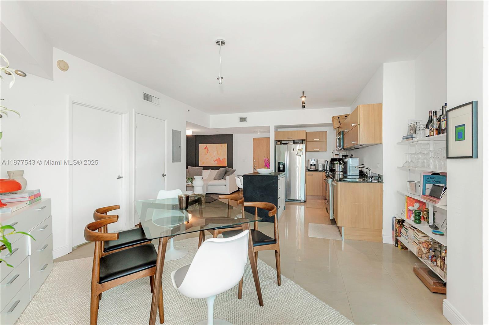 WIND CONDO - Residential