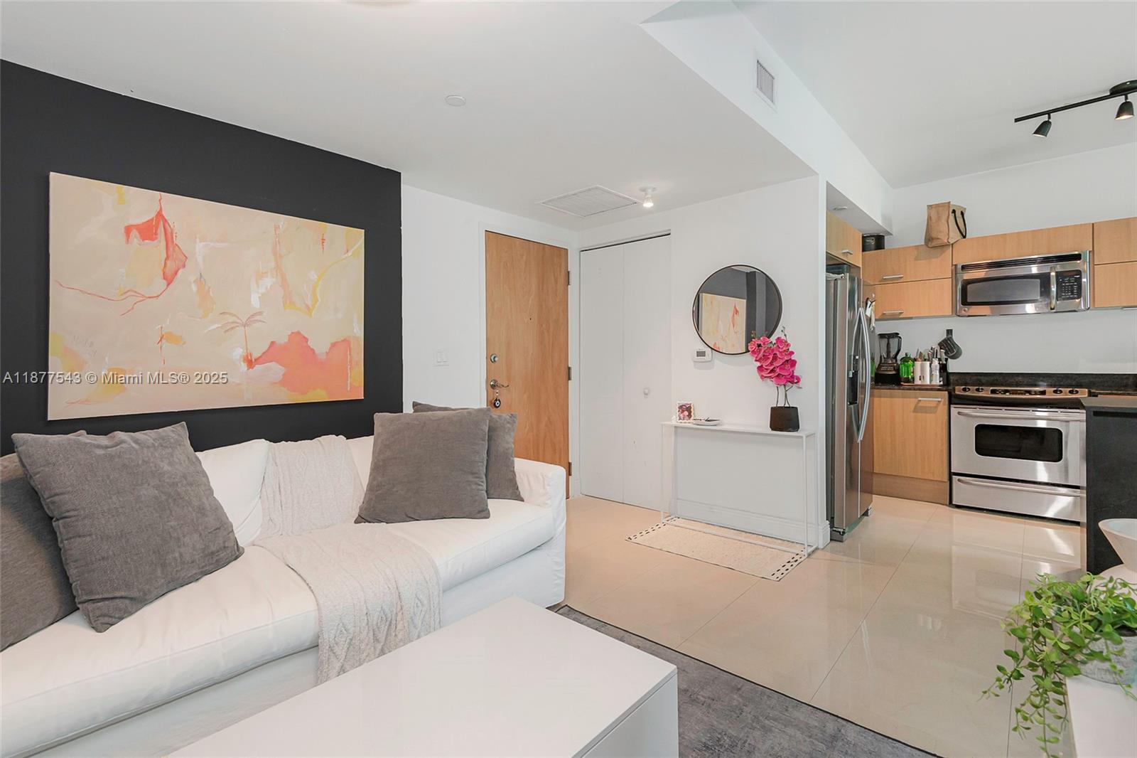 WIND CONDO - Residential