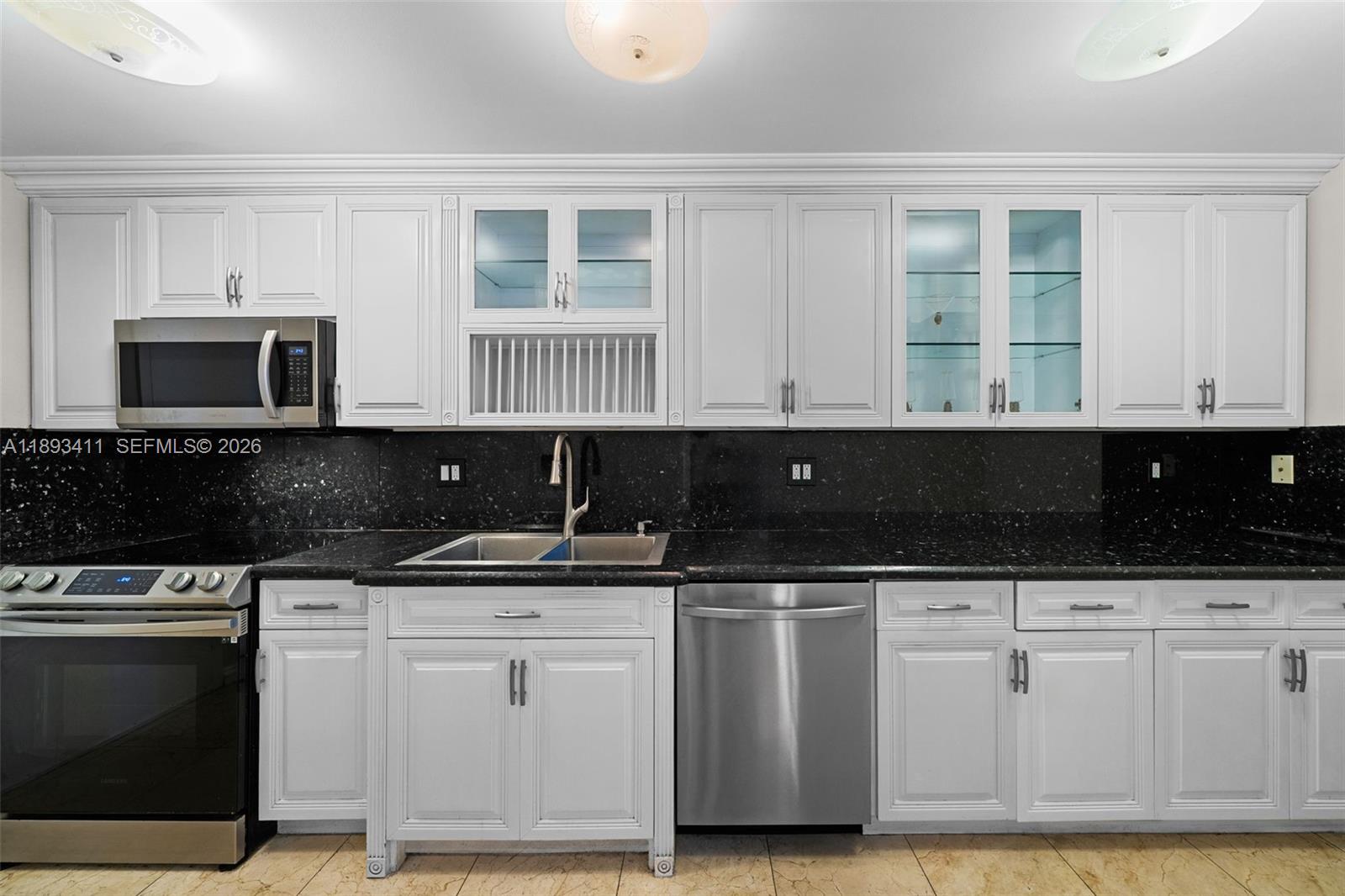 DEL PRADO MARINA - Residential