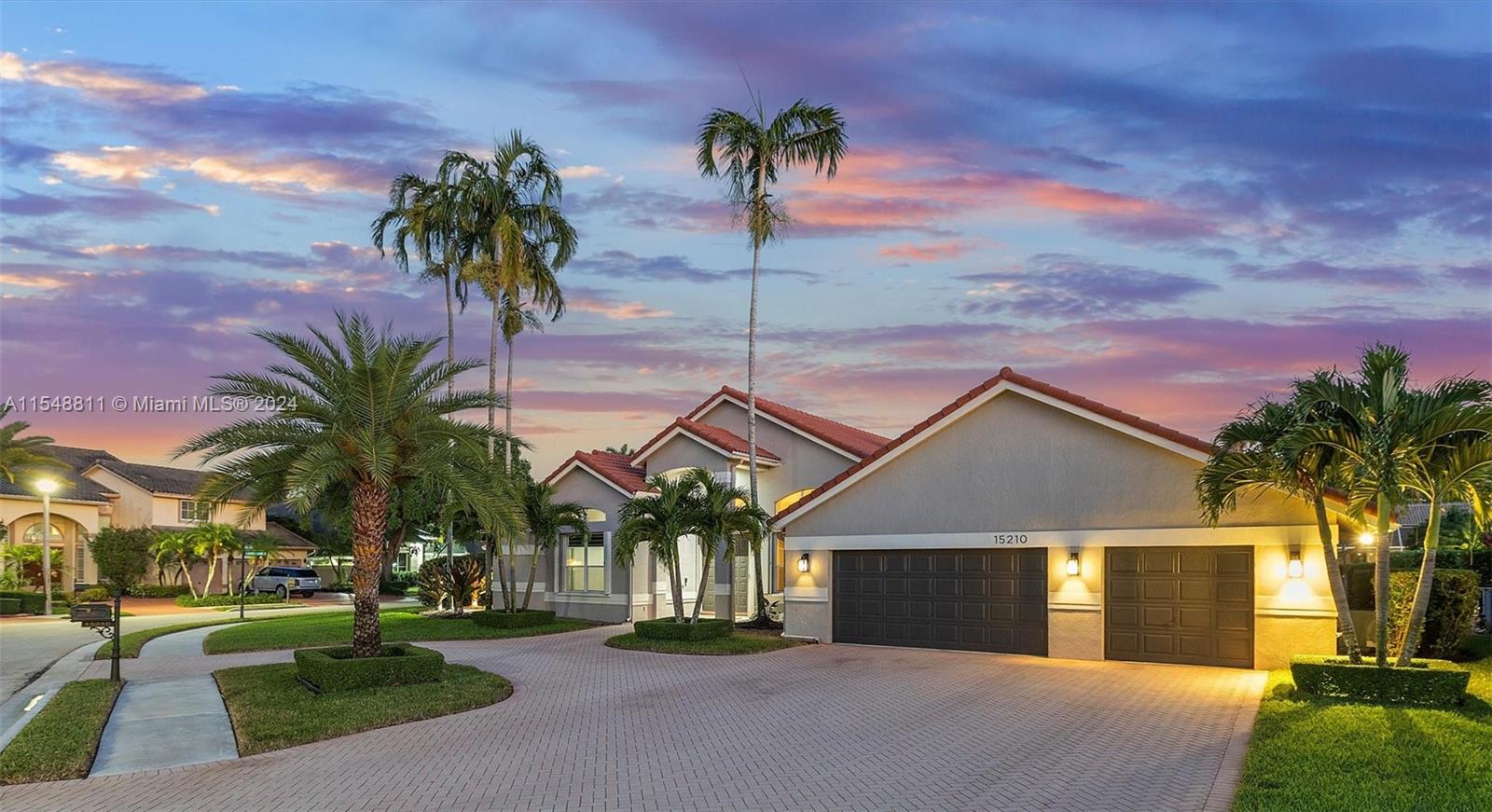 Property for Sale at 15210 N Laurel Ln N Ln, Pembroke Pines, Miami-Dade County, Florida - Bedrooms: 5 
Bathrooms: 4  - $1,350,000