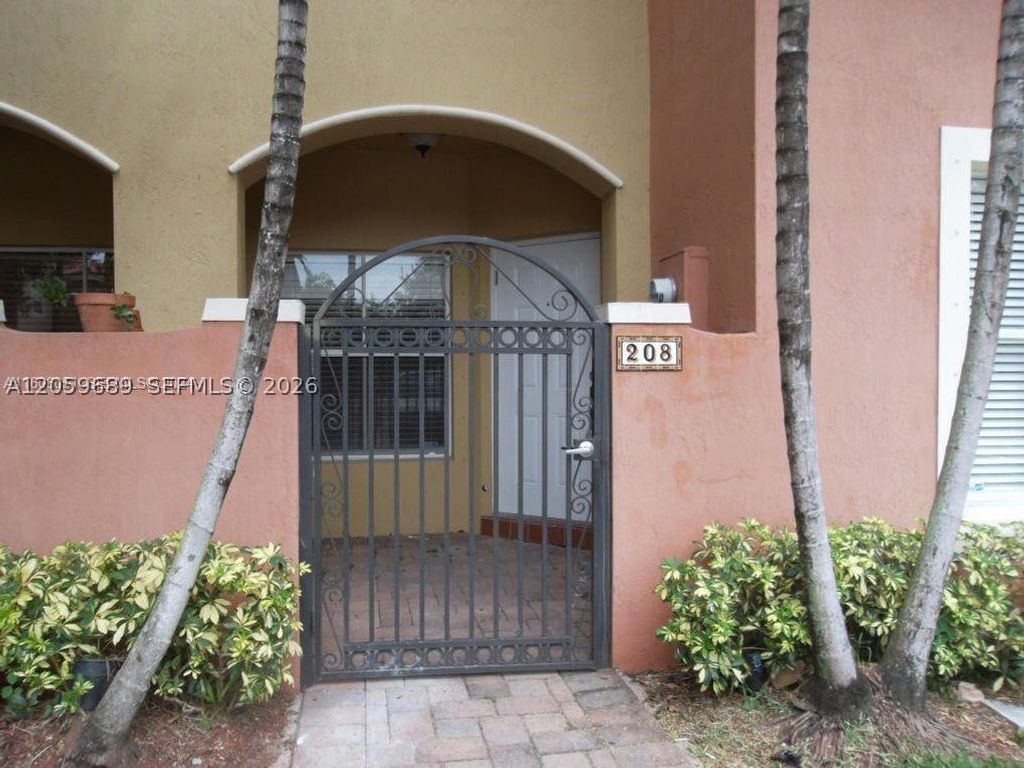 Photo of 208 Lake Monterey Cir, Boynton Beach, FL 33426 (MLS # A12059689)