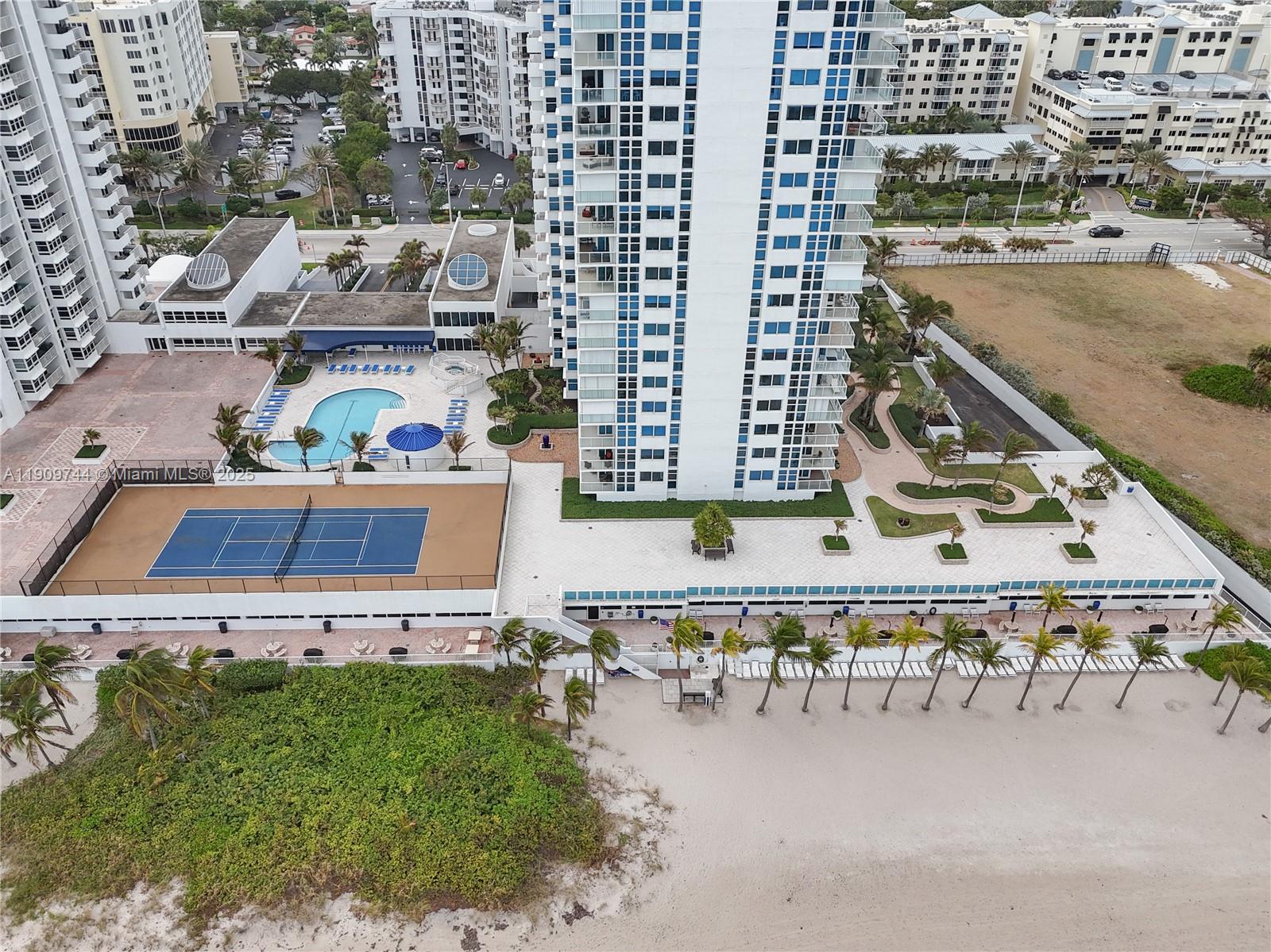 RENAISSANCE OF POMPANO BE - Residential