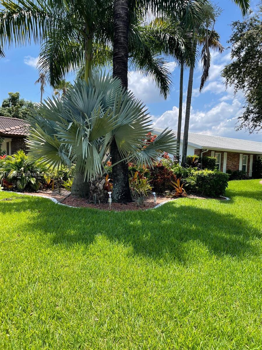 COUNTRY CLUB OF MIAMI EST - Residential