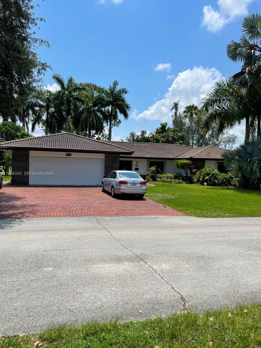 COUNTRY CLUB OF MIAMI EST - Residential