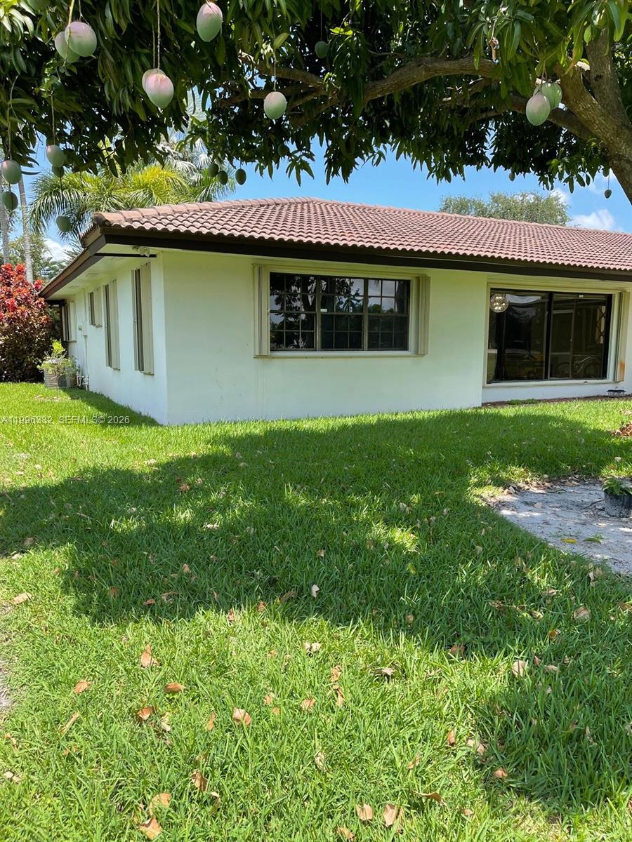 COUNTRY CLUB OF MIAMI EST - Residential