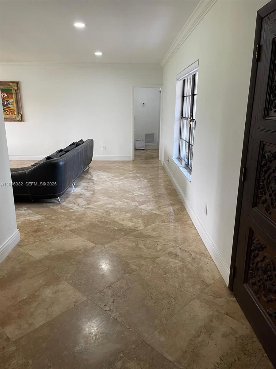 COUNTRY CLUB OF MIAMI EST - Residential