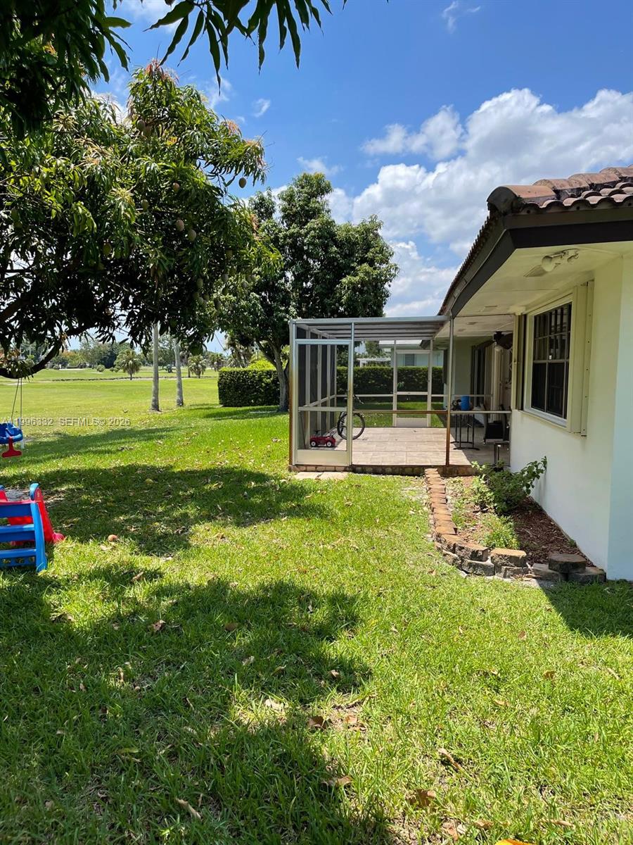 COUNTRY CLUB OF MIAMI EST - Residential