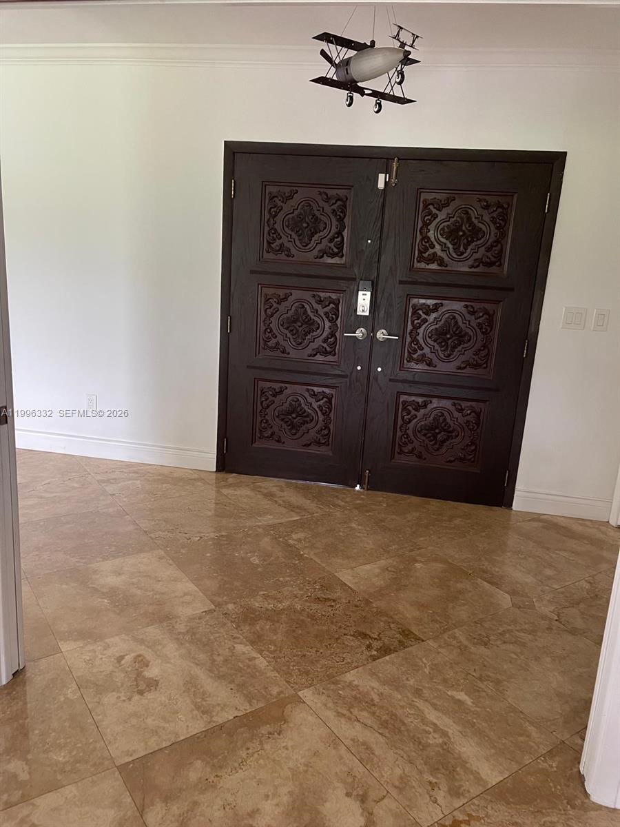 COUNTRY CLUB OF MIAMI EST - Residential