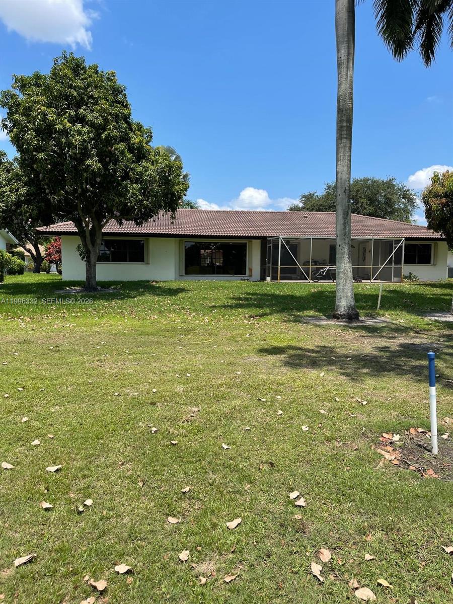 COUNTRY CLUB OF MIAMI EST - Residential