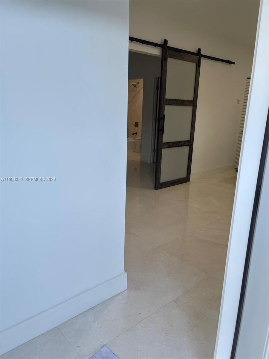 COUNTRY CLUB OF MIAMI EST - Residential