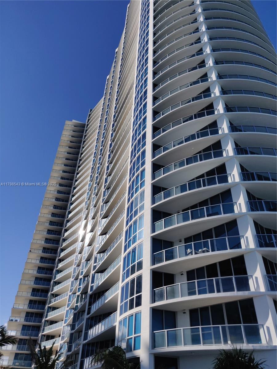 OCEAN PALMS CONDO - Residential Lease
