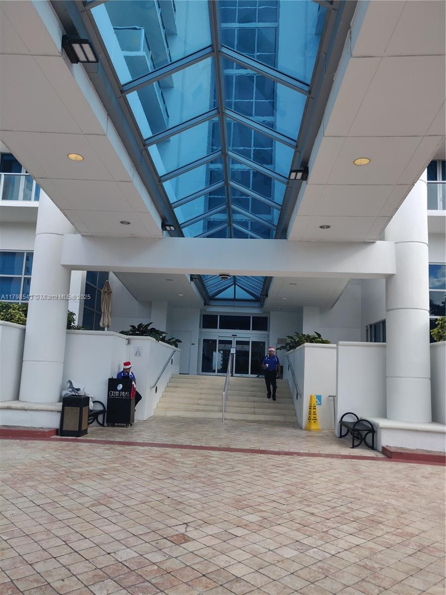 3101 S Ocean Dr 2206