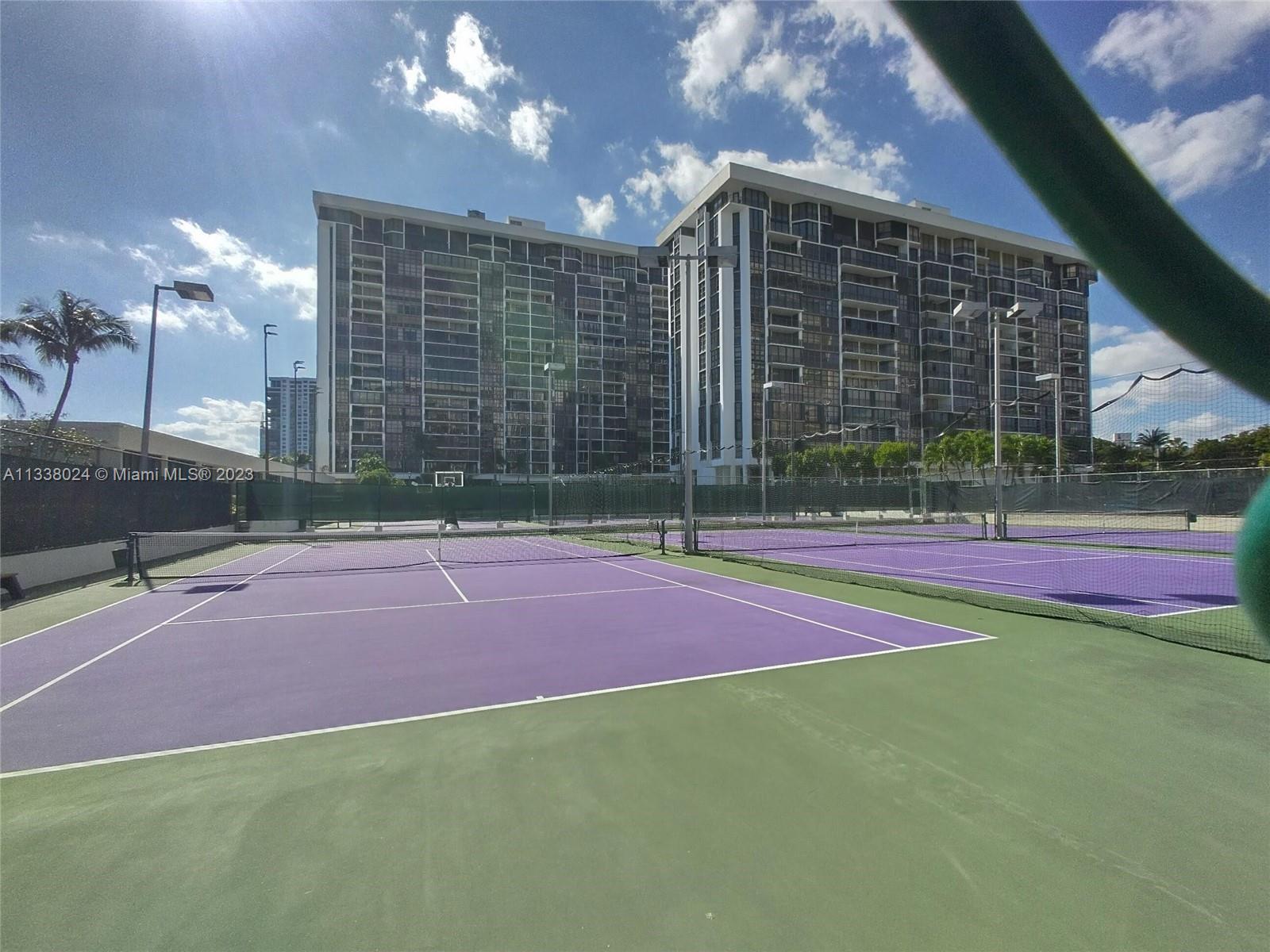 BRICKELL PLACE CONDO - Residential