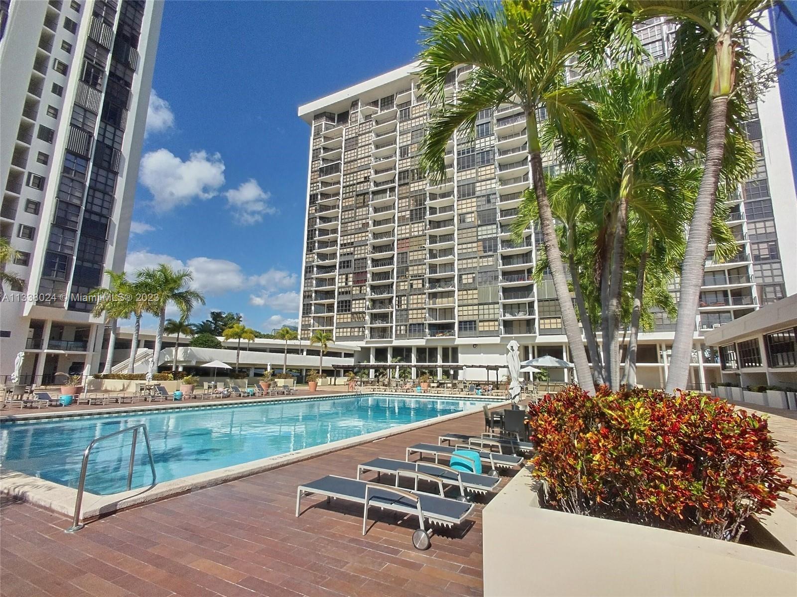 BRICKELL PLACE CONDO - Residential