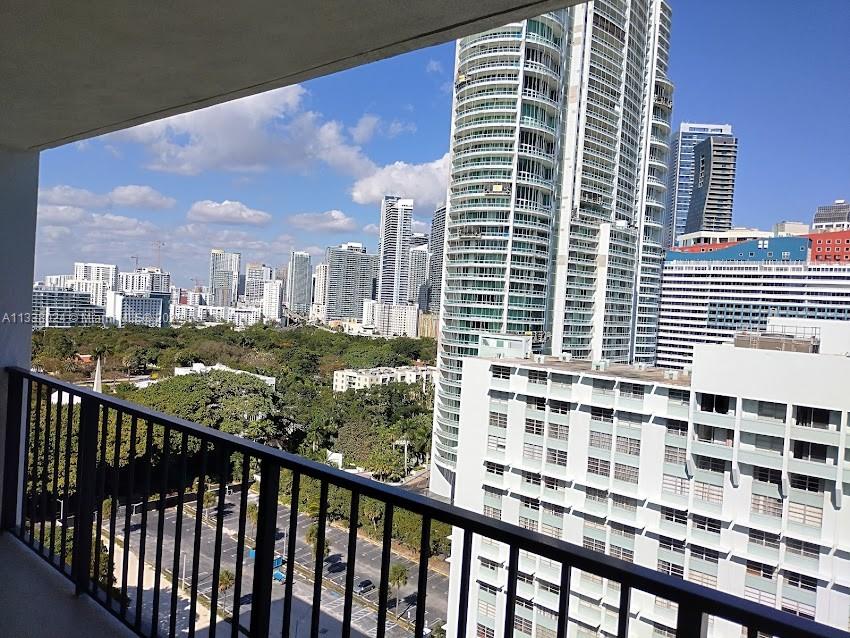 BRICKELL PLACE CONDO - Residential