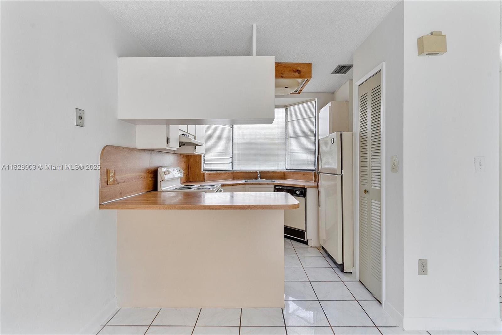 8001 NW 7th St 12