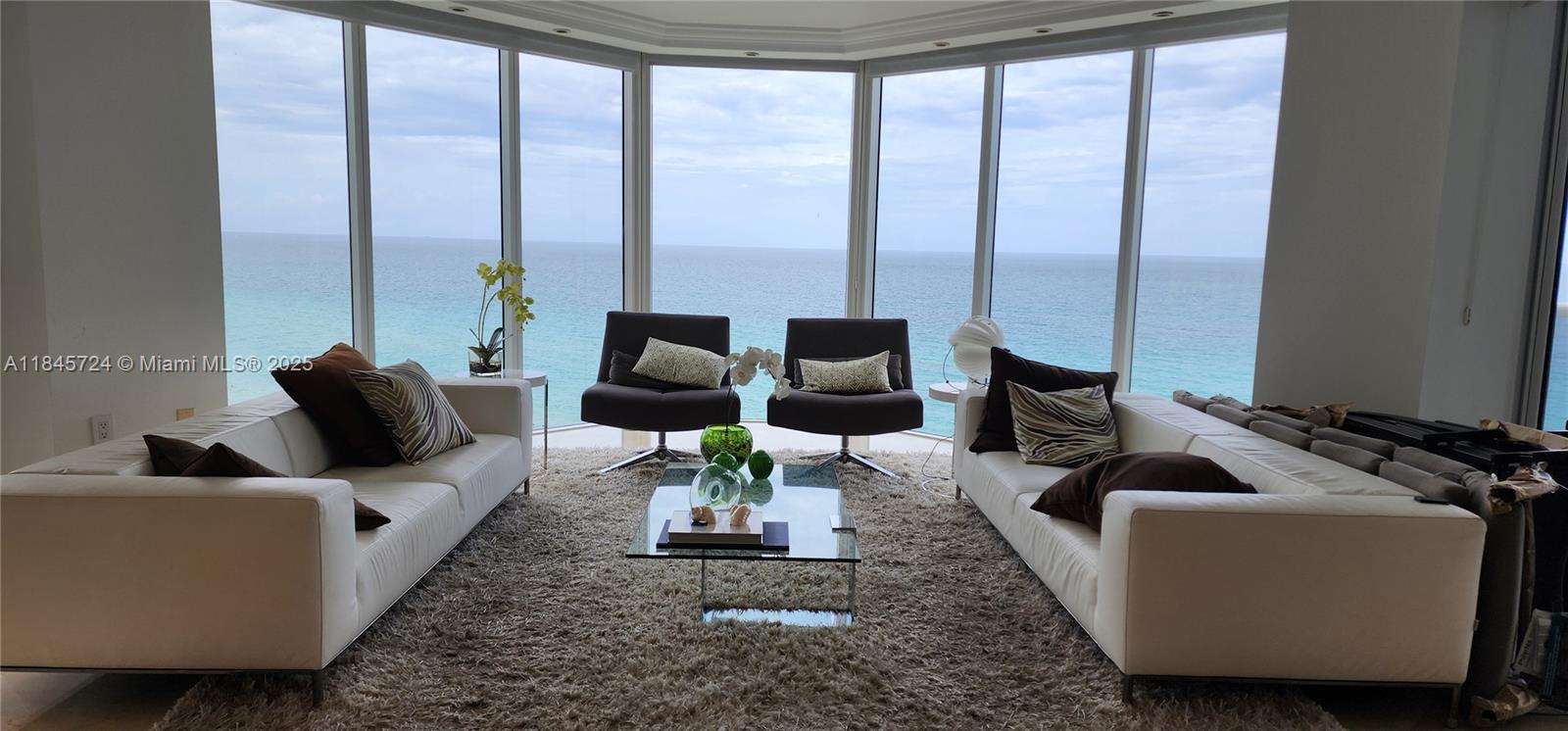 19111 Collins Ave 701