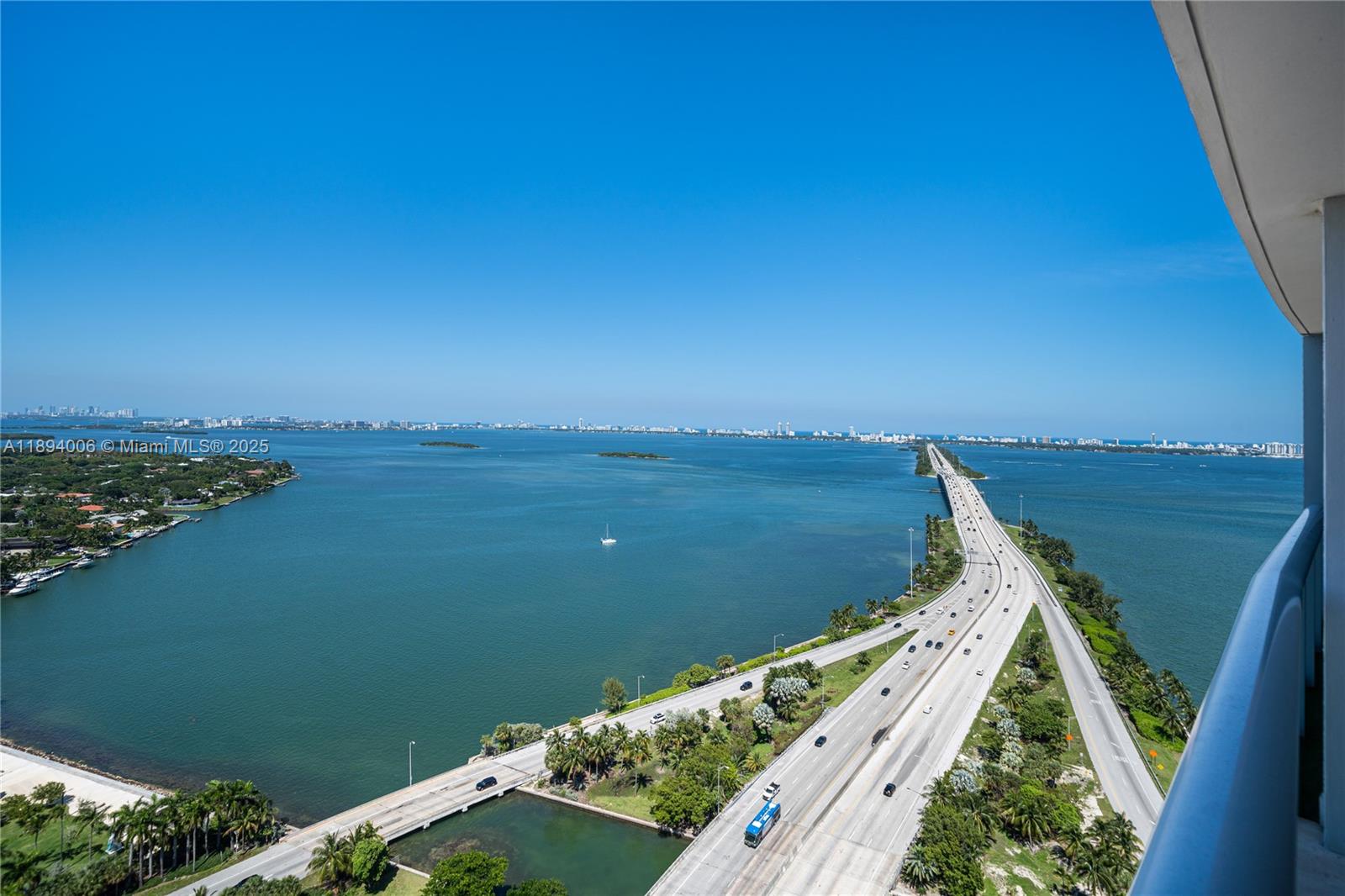 BLUE CONDO - Residential Lease