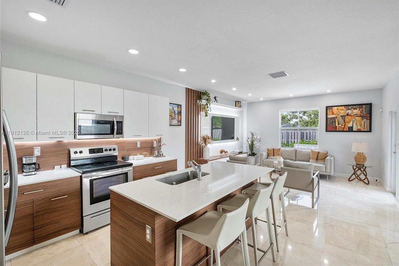 GOLF ESTS 1ST ADDN - Residential