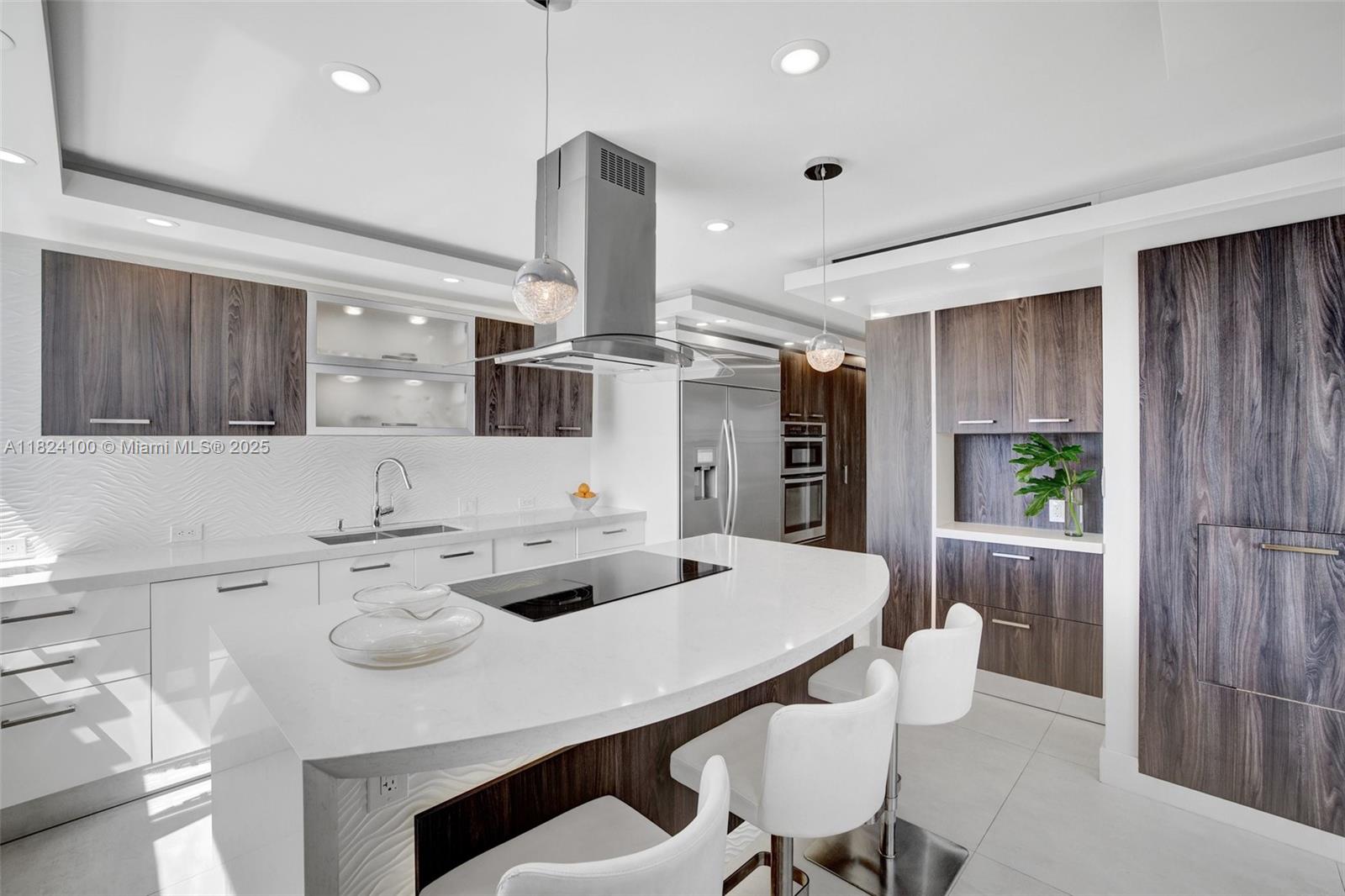 SUNRISE EAST CONDO - Residential Lease