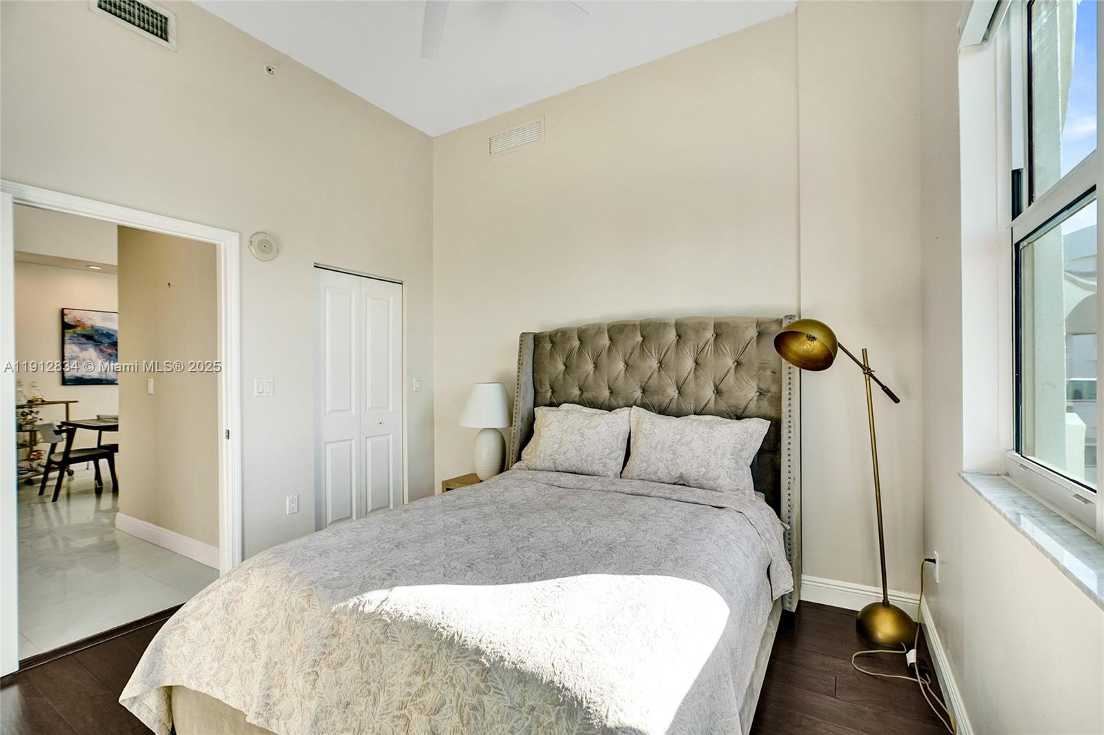 360 CONDO B - Residential Lease