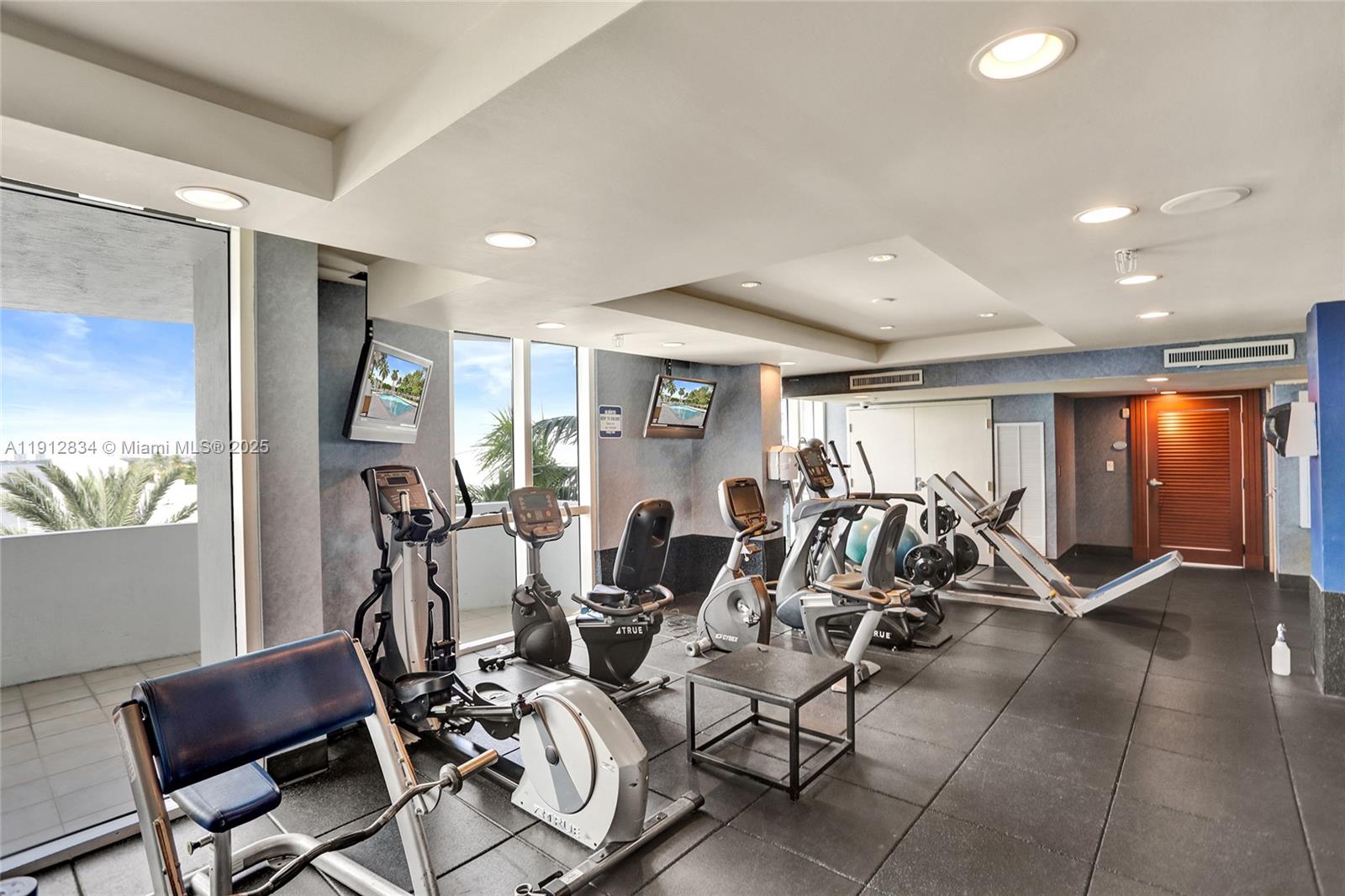 360 CONDO B - Residential Lease