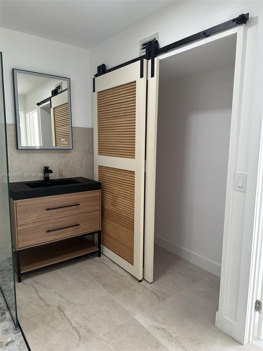 SNAPPER VILLAGE PH 2 SEC - Residential Lease