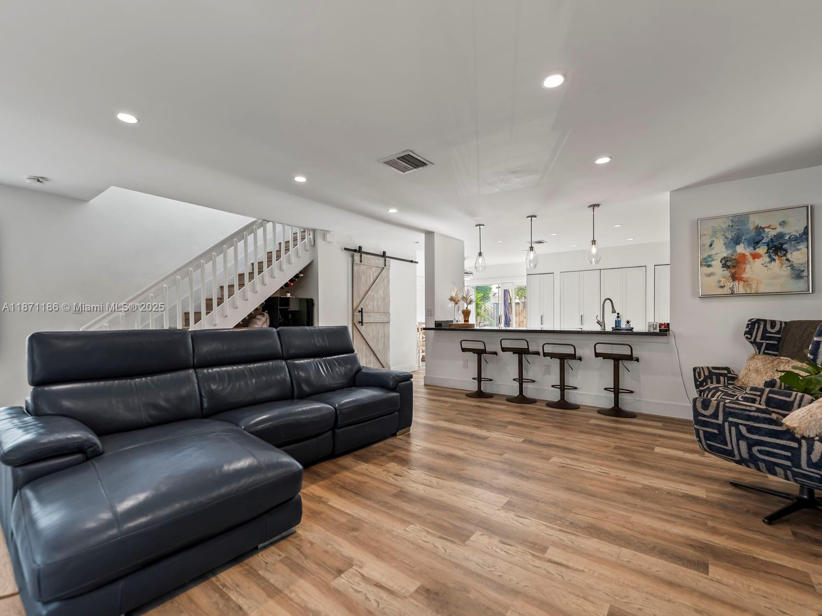 JASMINE AT THE HAMMOCKS 1 - Residential