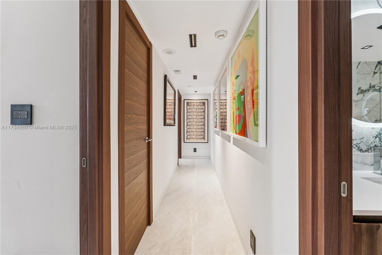 TURNBERRY ISLE SOUTH COND - Residential