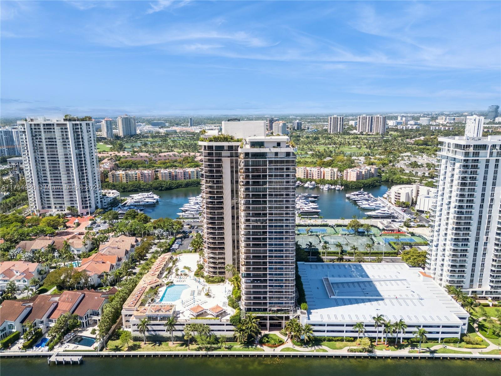 TURNBERRY ISLE SOUTH COND - Residential