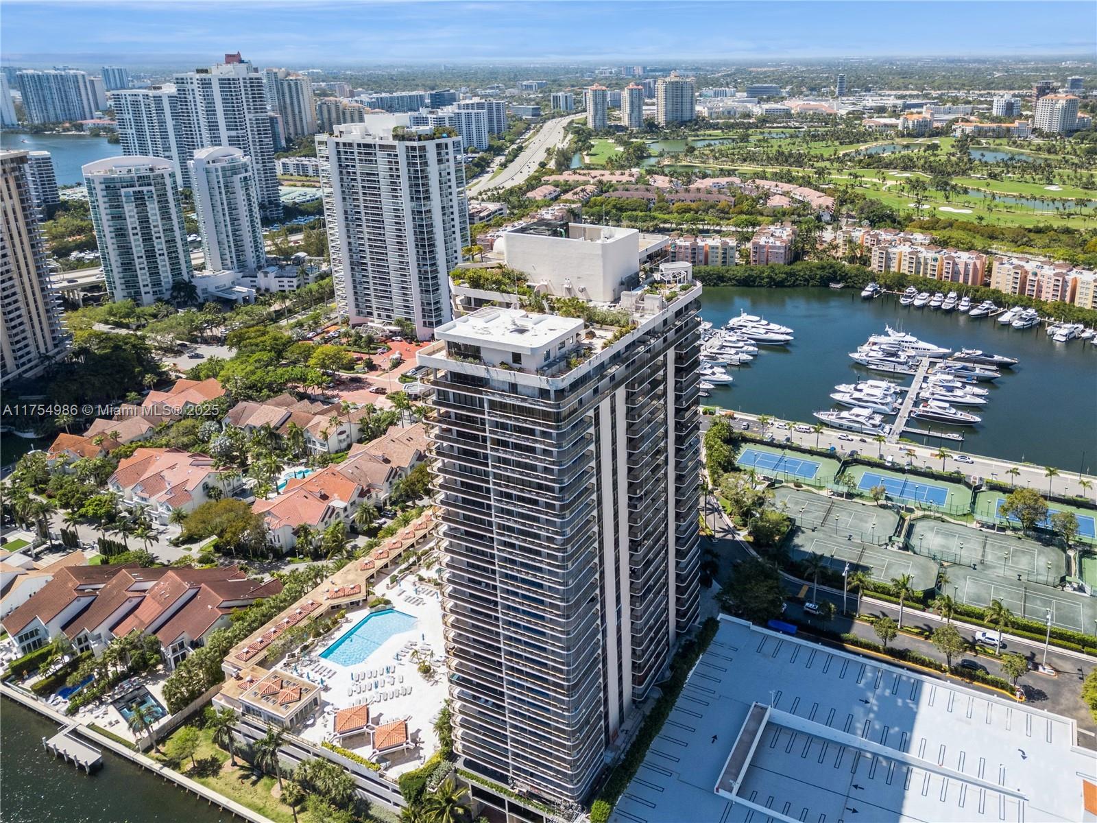 TURNBERRY ISLE SOUTH COND - Residential