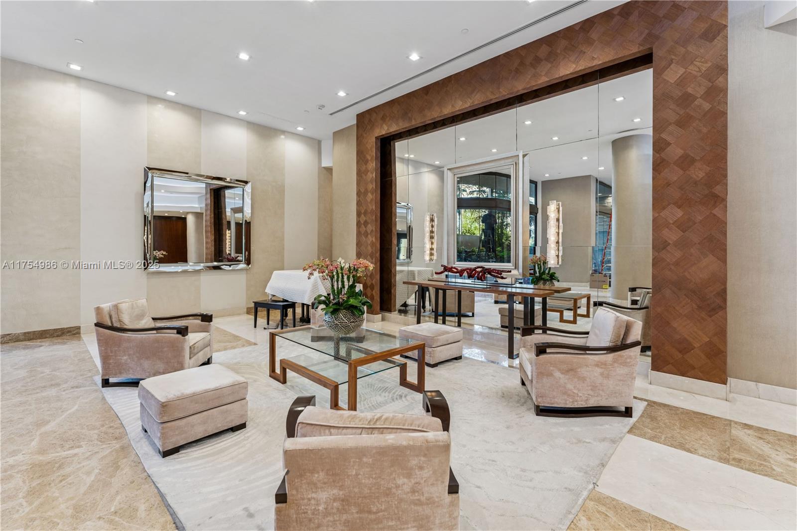 TURNBERRY ISLE SOUTH COND - Residential