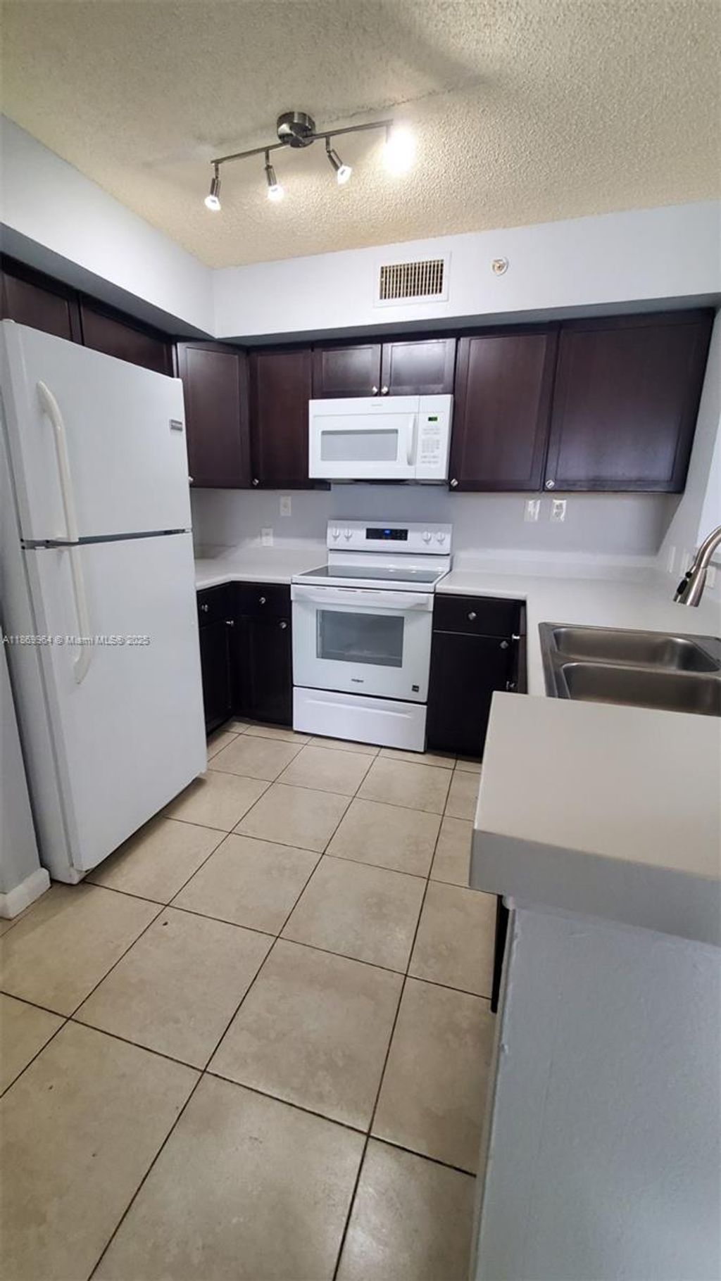 Photo of 7888 Sonoma Springs Circle #106, Lake Worth, FL 33463 (MLS # A11869964)