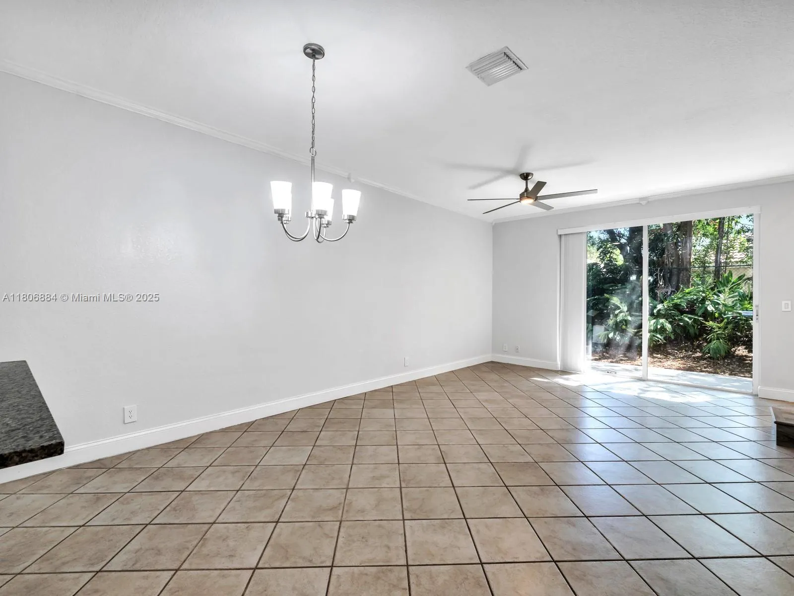 Weston, Florida 33327, United States, 2 Bedrooms Bedrooms, ,3 BathroomsBathrooms,Residential,Active,136099